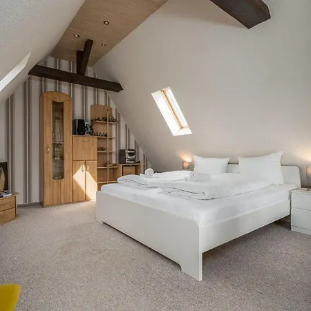 Ferienhaus-kirschbluete * ريكلين