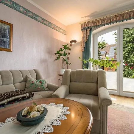 Ferienhaus-kirschbluete بيت للعطل *