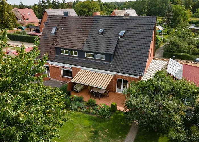 Ferienhaus-kirschbluete 펜션 레힐린